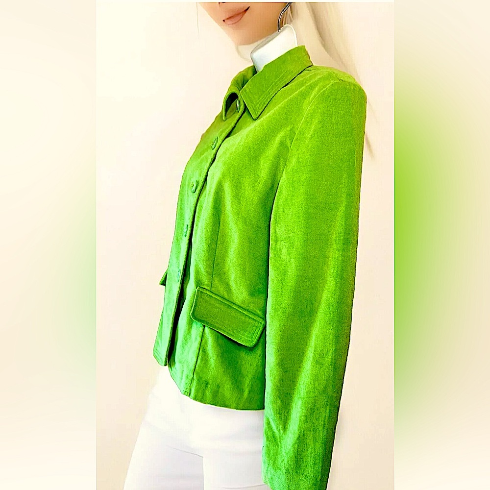 Requirements Soft Short Fitted 5-Button Stretch S… - image 1